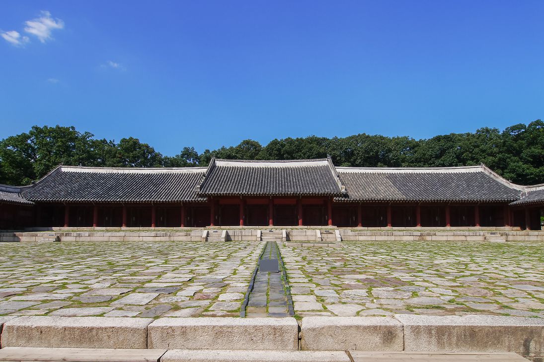 分享 遗产名称:宗庙jongmyo shrine 国家:大韩民国 所在地:首尔 方位