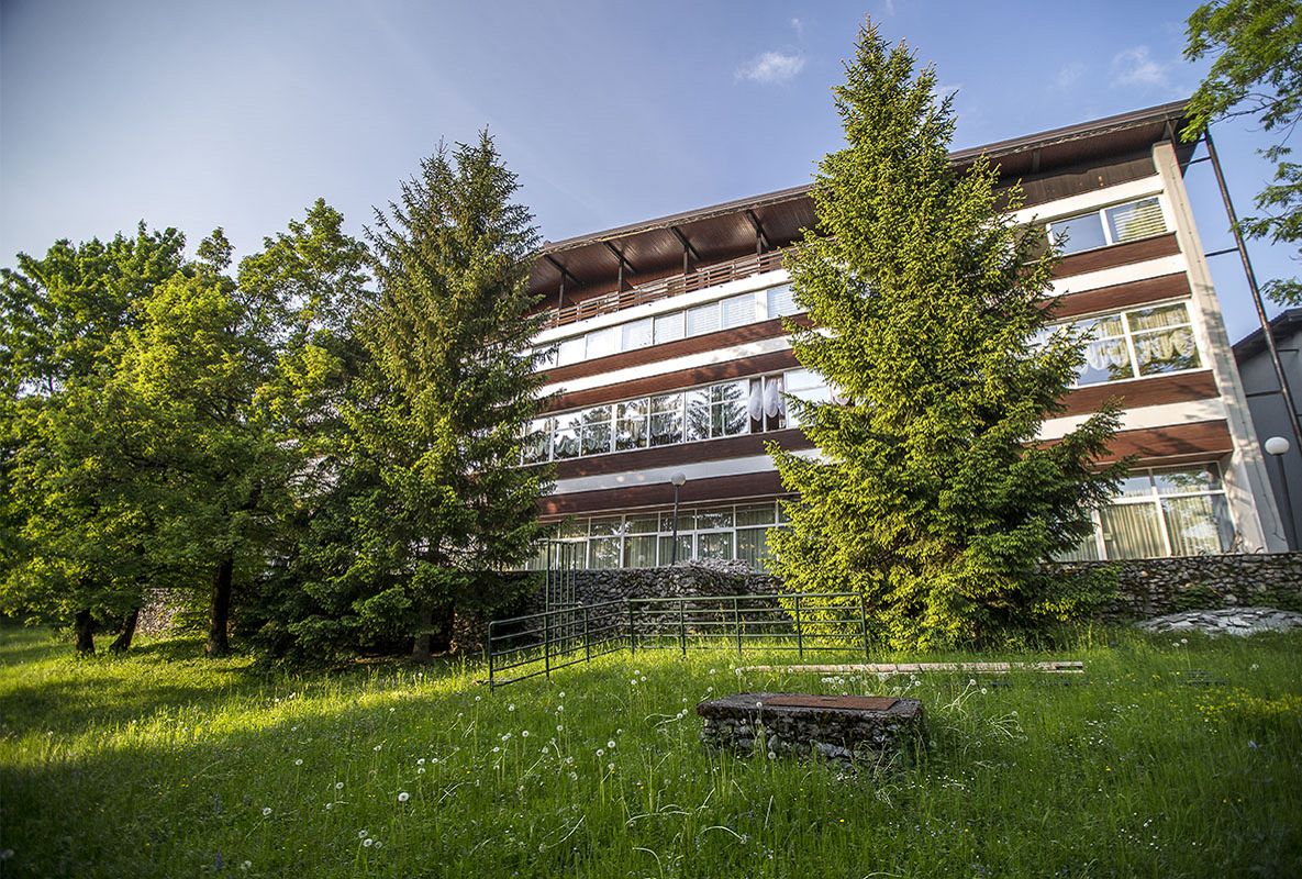 十六湖宿國家公園內飯店