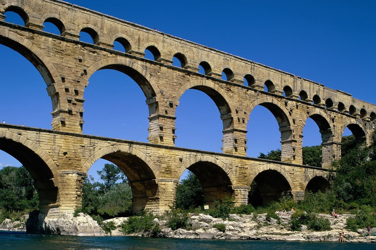 【法國｜南法】古羅馬建築 嘉德水道橋（Pont du Gard）/ 世界唯一的三層水道橋。 - 跟著小鼠去旅行