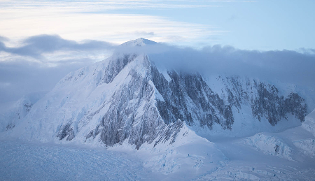 2028奇寶Seabourn．經典南極半島．一生必遊秘魯馬丘比丘29天(過年團)